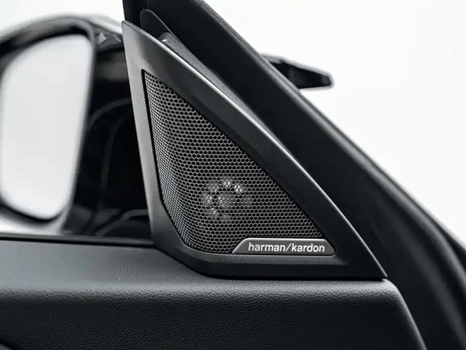 2024 BMW M240i — миниатюра 15