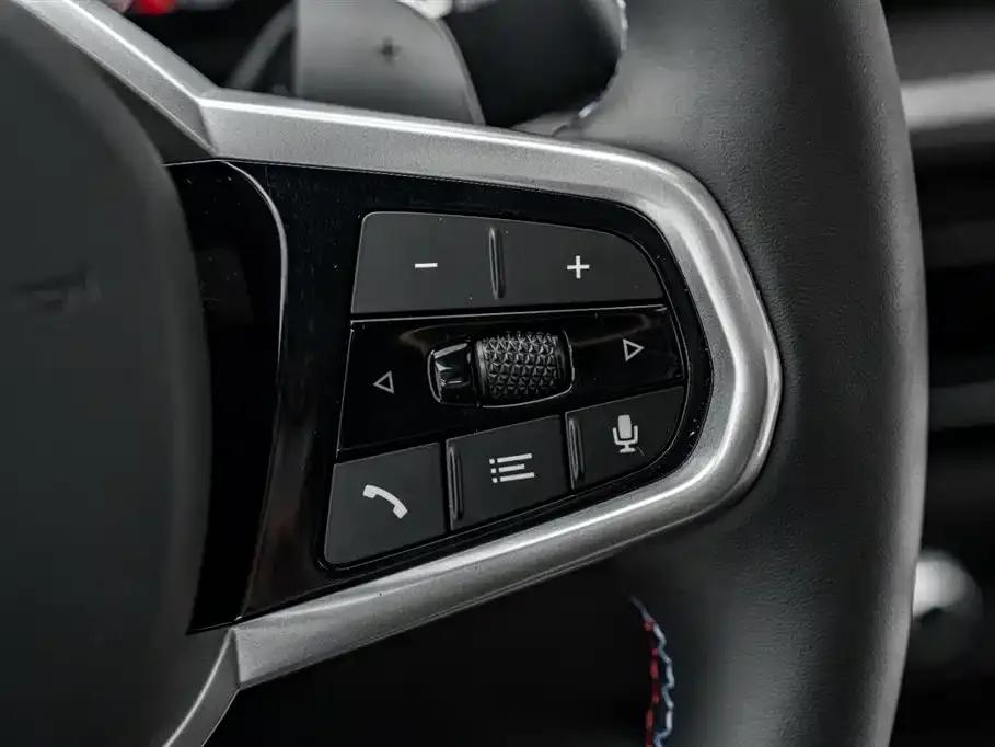 2024 BMW M240i — миниатюра 10