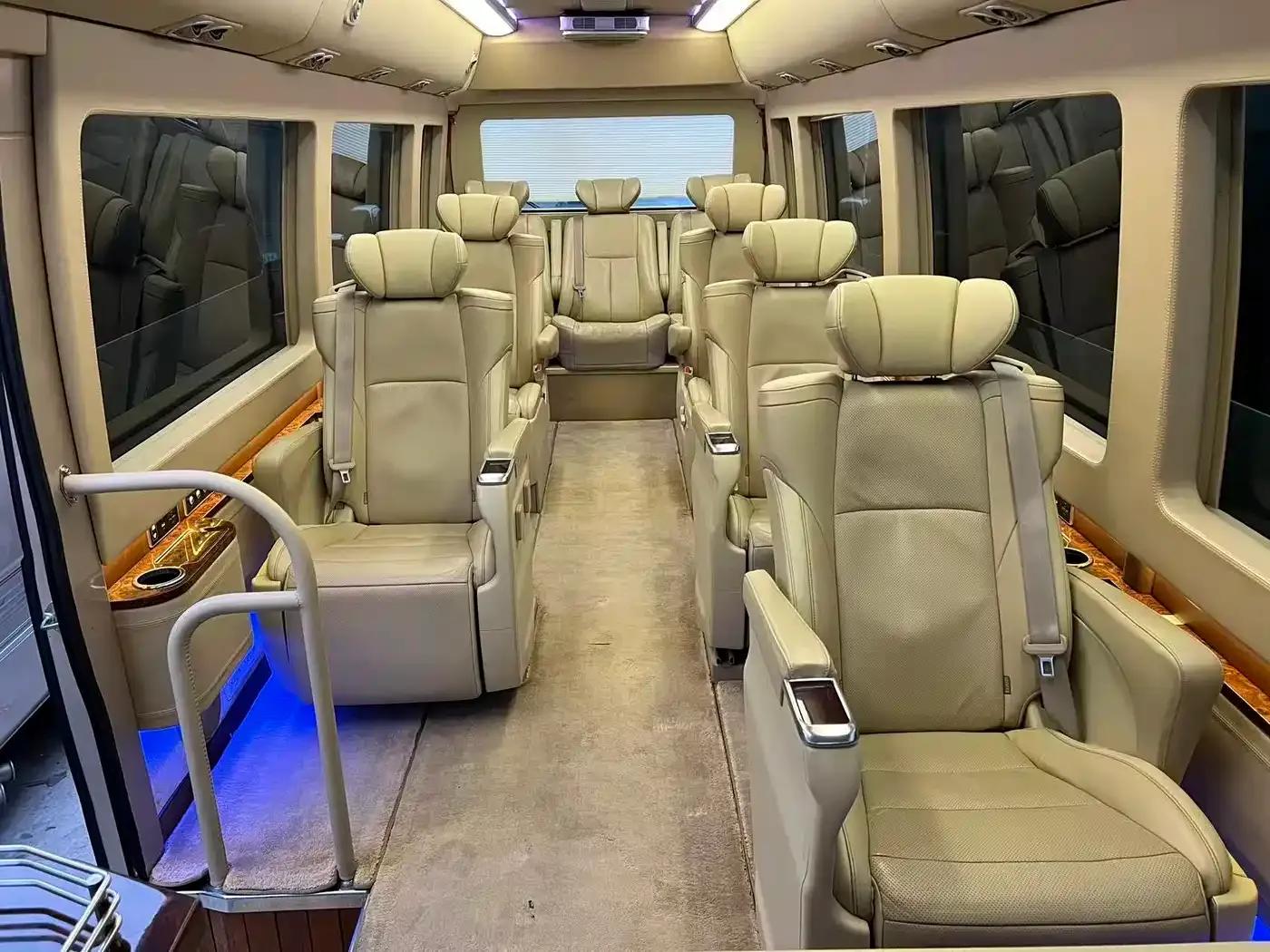 2017 Toyota Coaster 4.0L Manual — миниатюра 15
