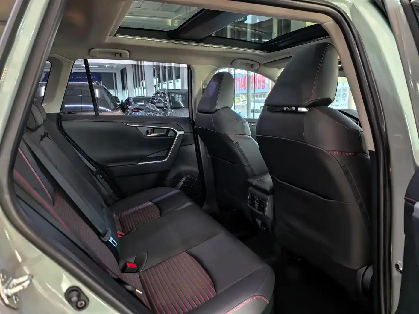 RAV4 Hybrid E+ 2021 2.5L AWD Flagship Pro — миниатюра 11