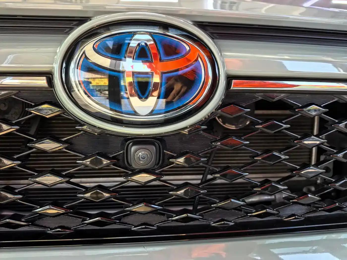 RAV4 Hybrid E+ 2021 2.5L AWD Flagship Pro — миниатюра 10