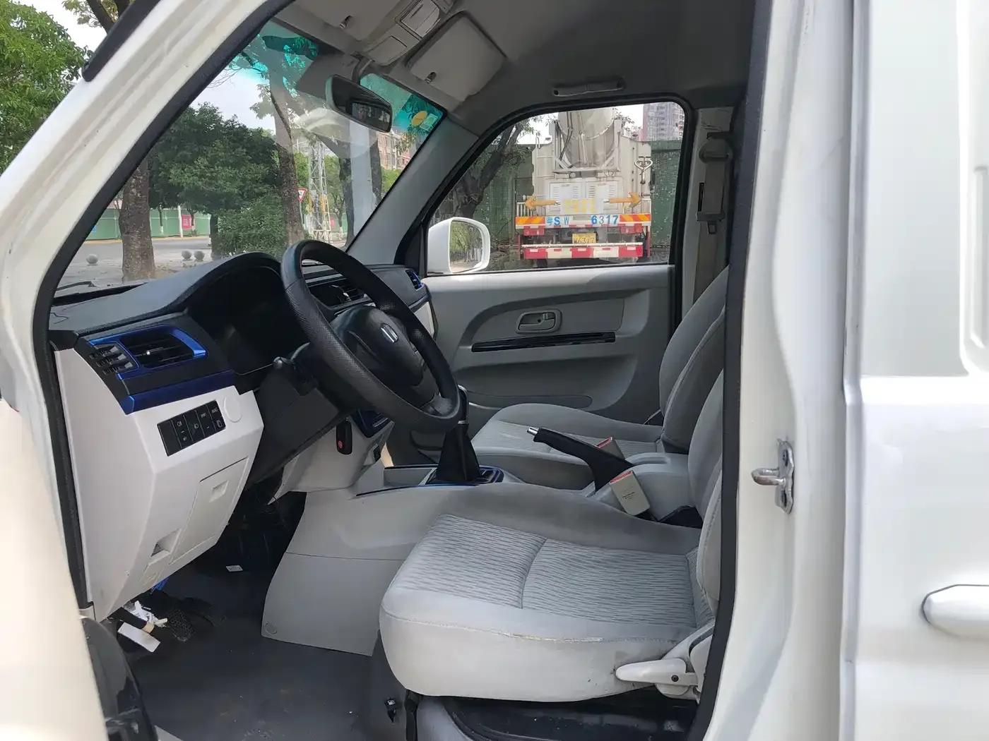 Remote E5 2022 E5L Pure Electric Van - Guoxuan 39.9kWh — миниатюра 4