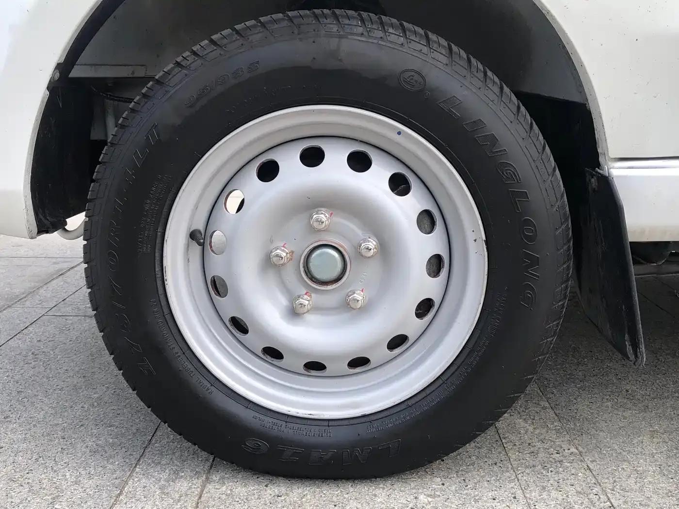 Remote E5 2022 E5L Pure Electric Van - Guoxuan 39.9kWh — миниатюра 10