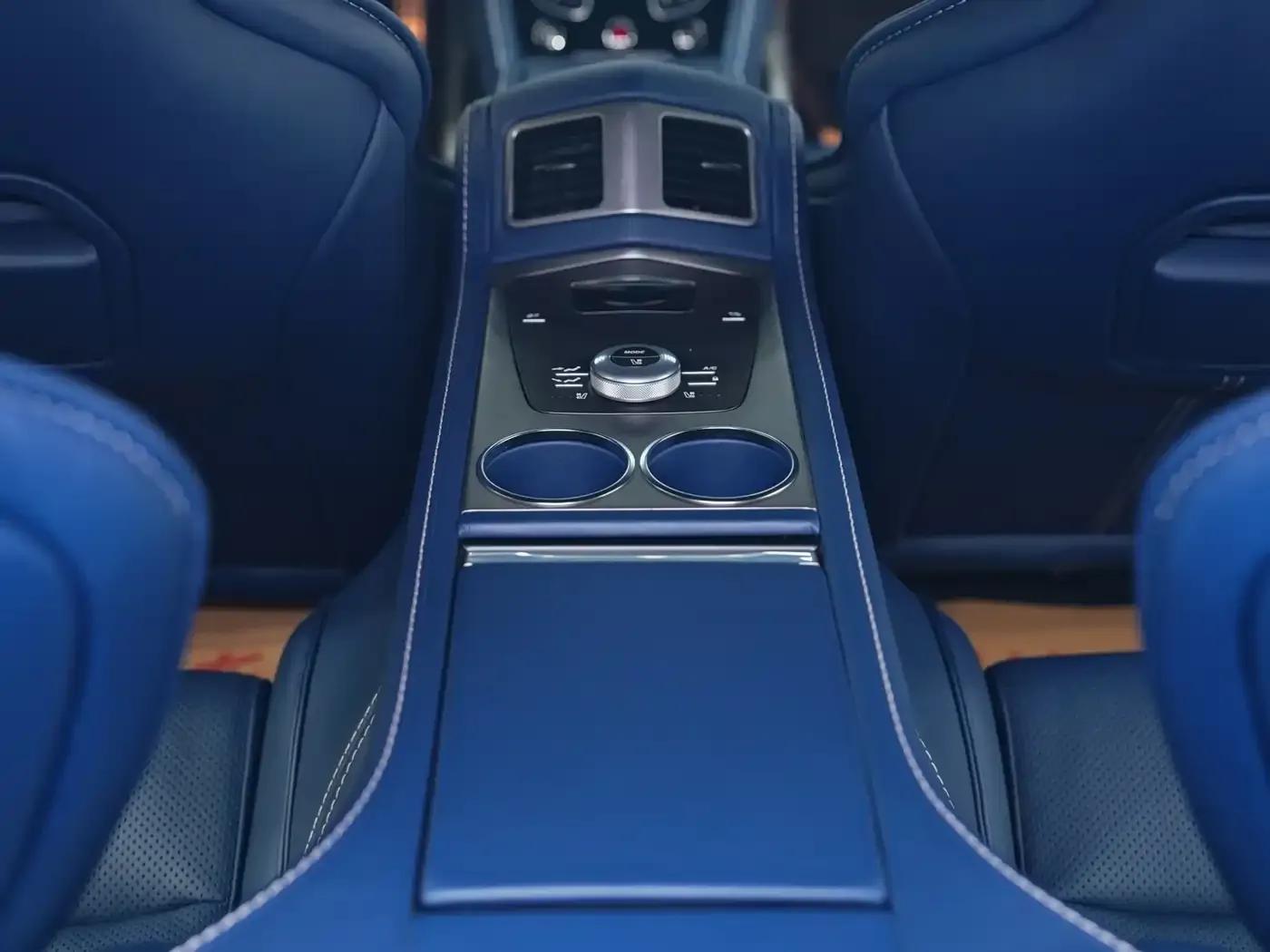 2017 Rapide 6.0L S — миниатюра 18