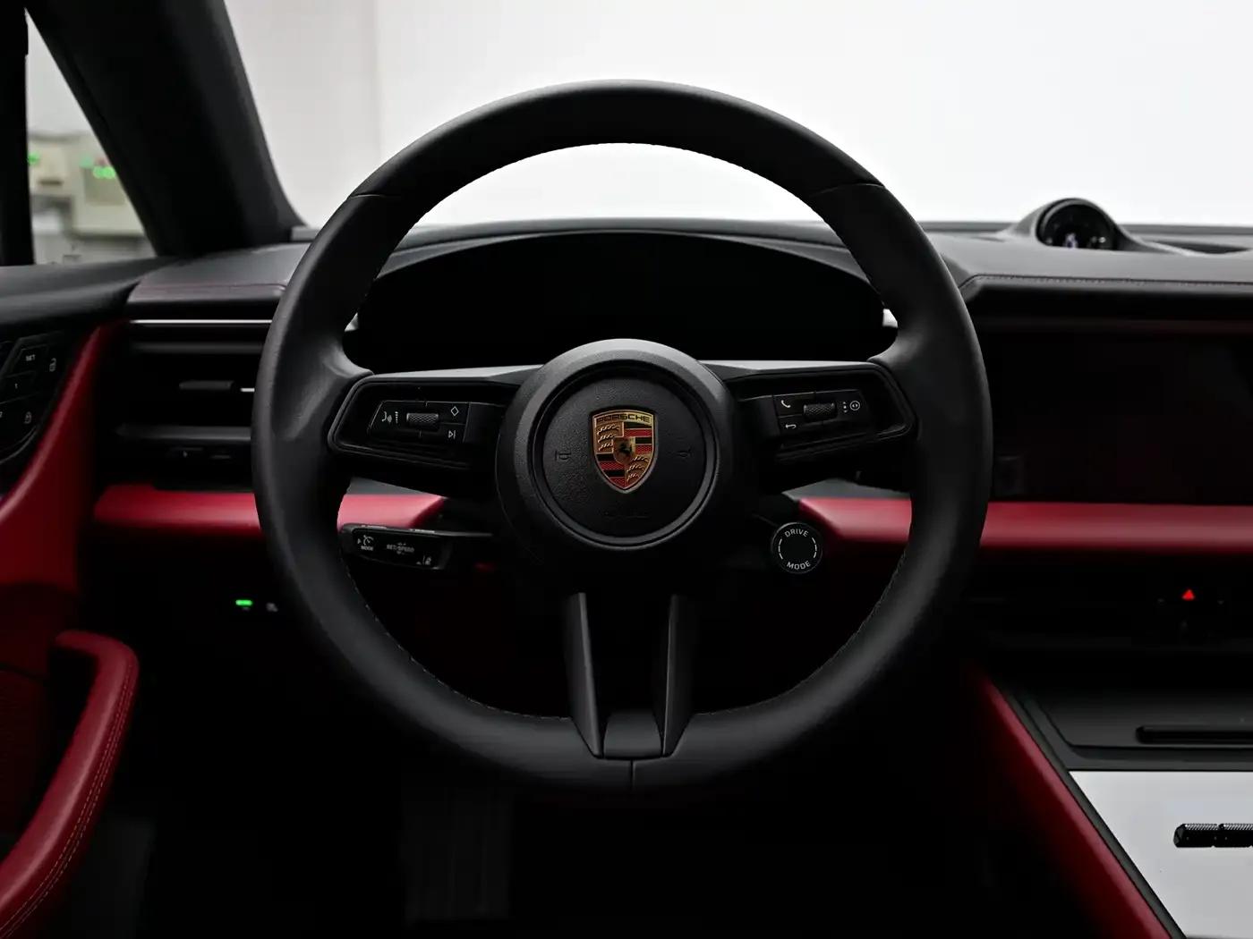 Macan 4 New Energy — миниатюра 8