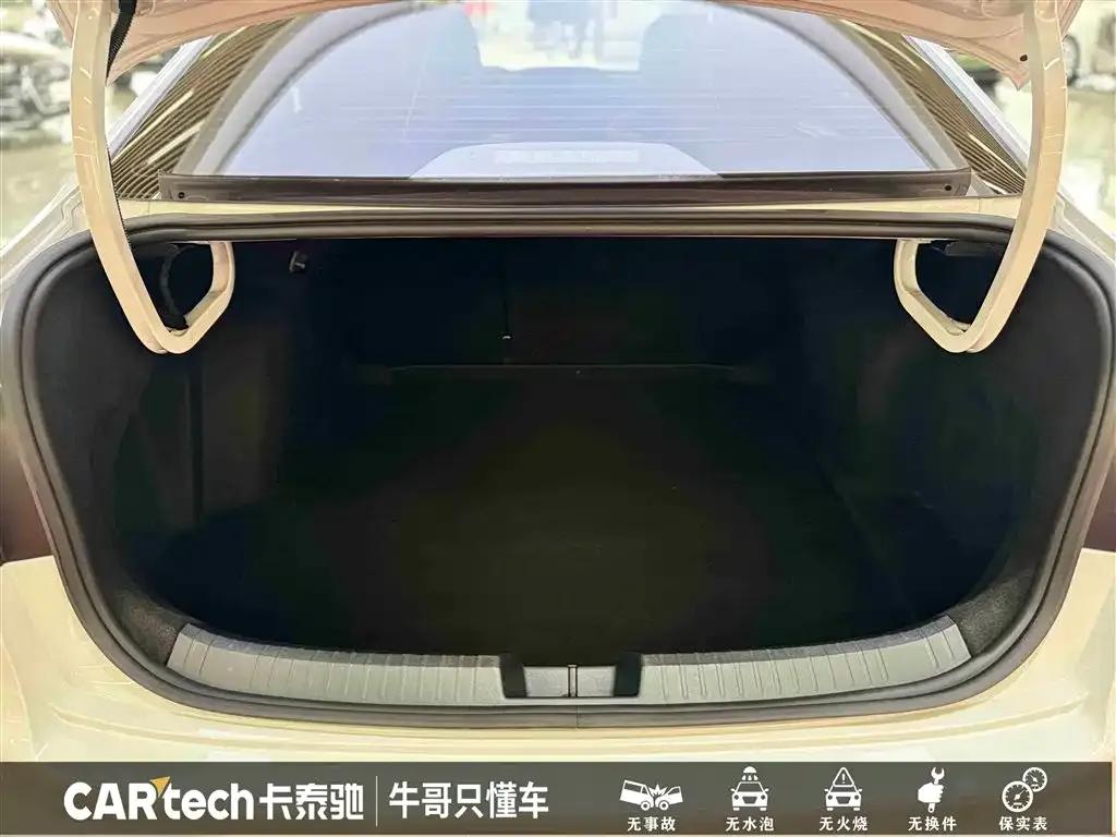 Jetta VA7 2025 1.4T Automatic First-Come, First-Served Edition — миниатюра 13