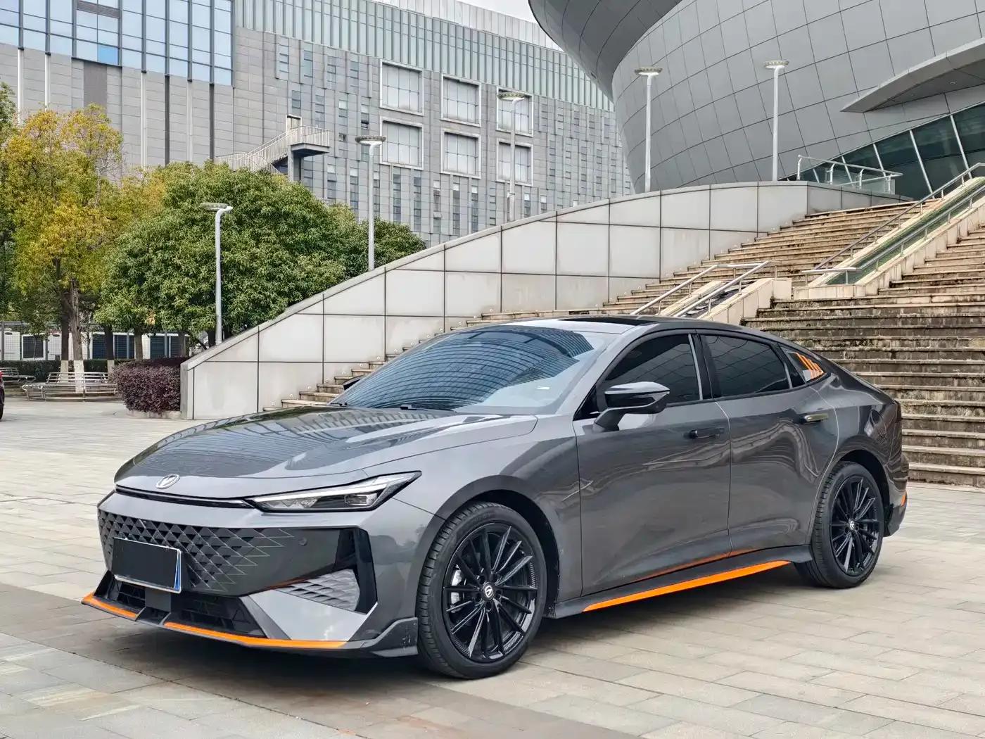 Changan UNI-V 2024 1.5T Premium Sport — миниатюра 1