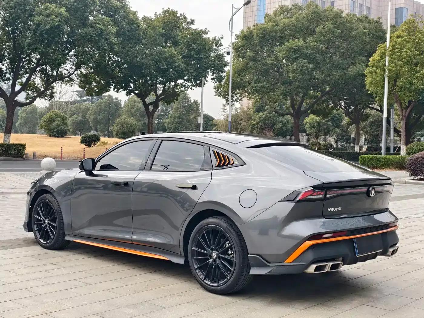 Changan UNI-V 2024 1.5T Premium Sport — миниатюра 5