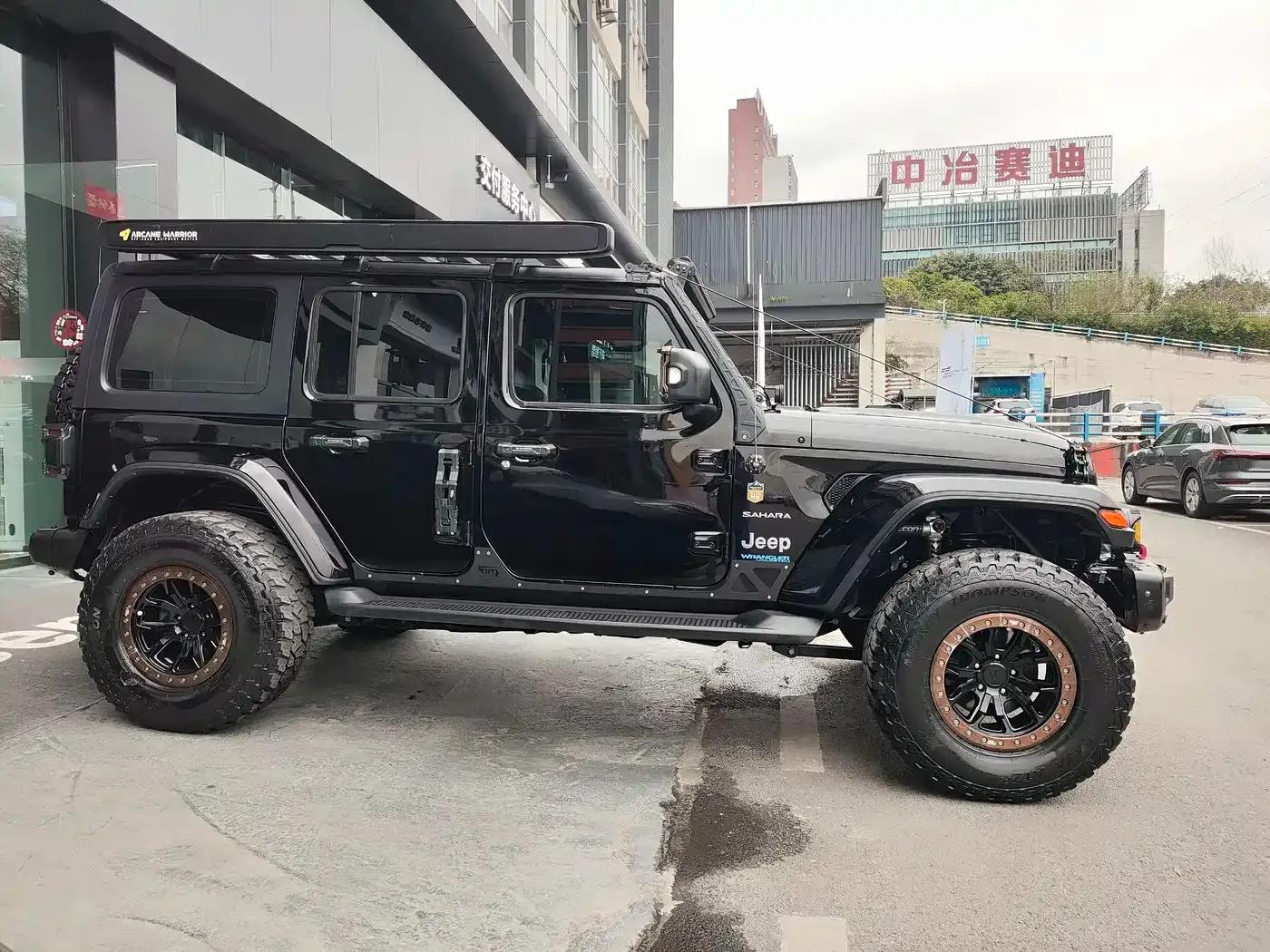 Jeep Wrangler New Energy 2021 Model 4-Door 2.0T 4xe Sahara — миниатюра 18