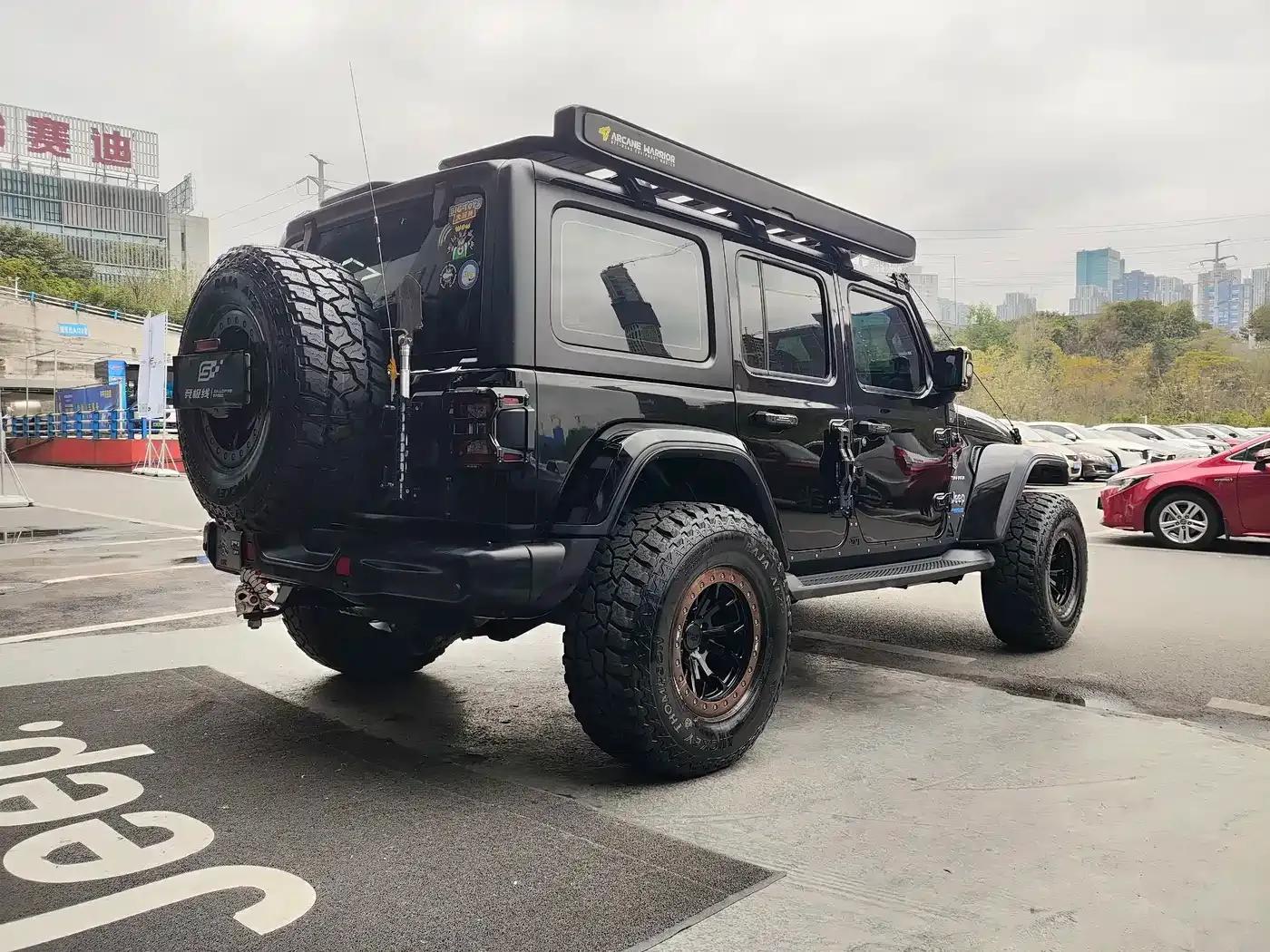 Jeep Wrangler New Energy 2021 Model 4-Door 2.0T 4xe Sahara — миниатюра 21