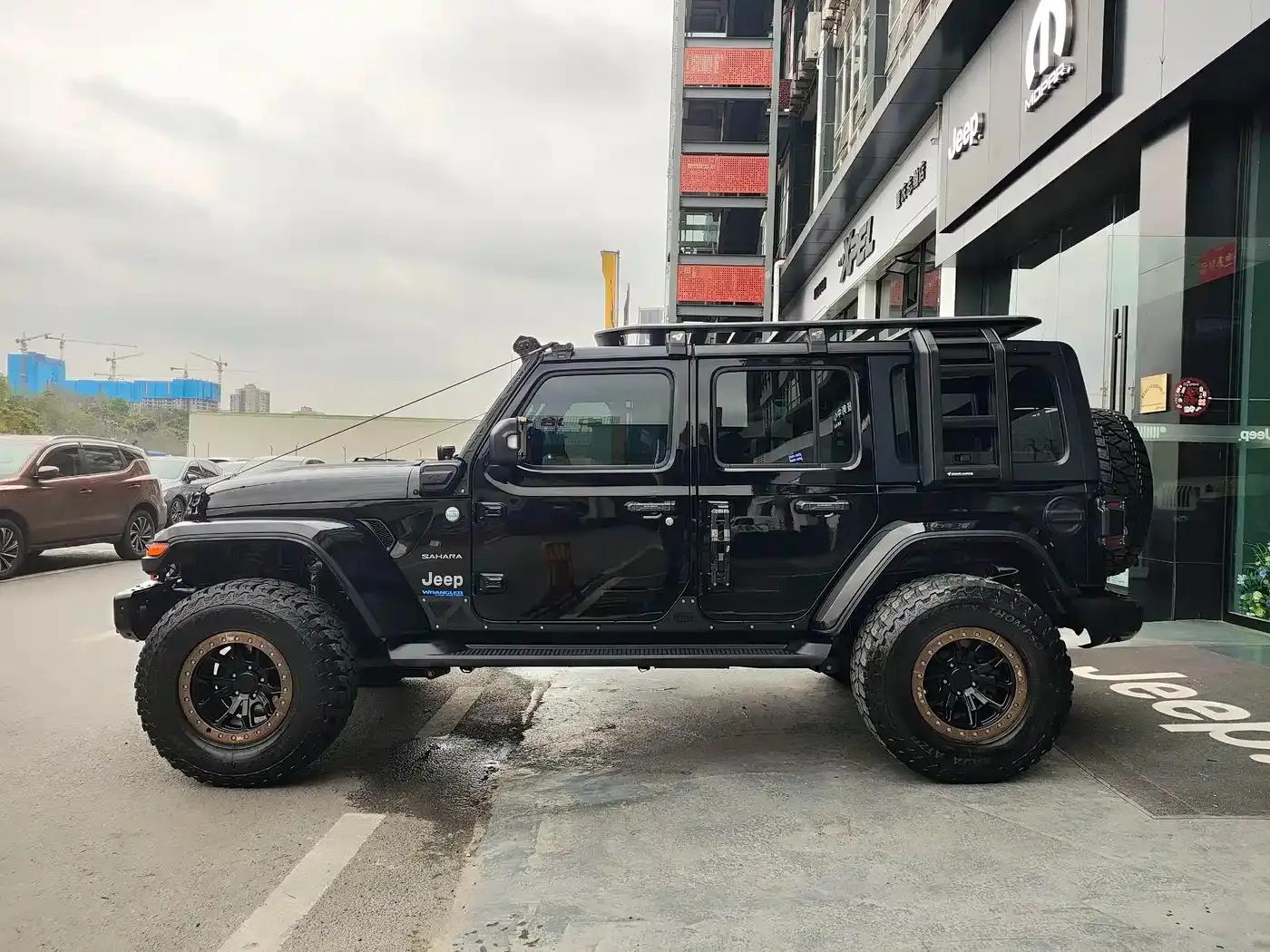 Jeep Wrangler New Energy 2021 Model 4-Door 2.0T 4xe Sahara — миниатюра 4