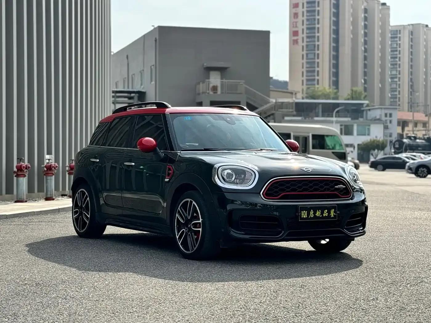 MINI JCW COUNTRYMAN 2018 2.0T JOHN COOPER WORKS A — миниатюра 3