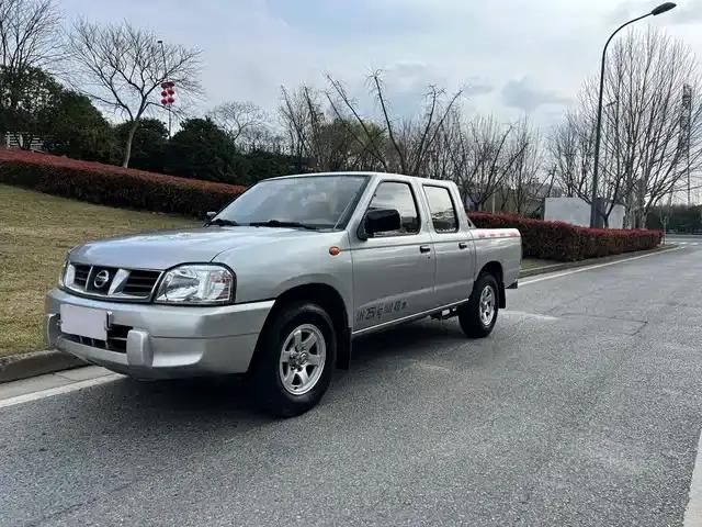 2013 Nissan ZN Van 2.4L 2WD Luxury 5-Seater