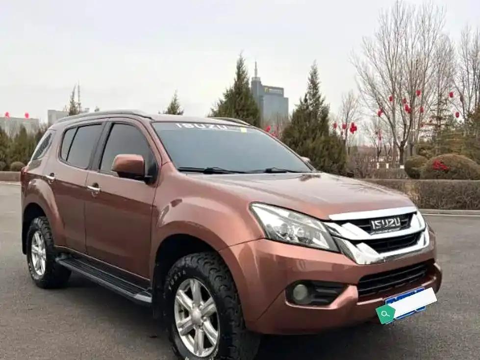 mu-X Ranger 2015 2.5T 2WD Automatic Touring Edition 7-Seater — миниатюра 2