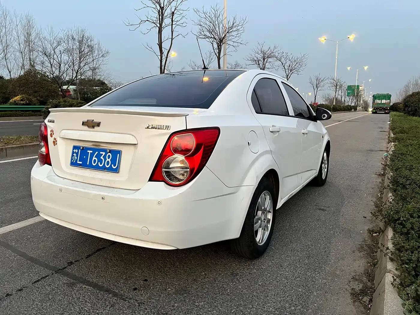 2011 Aveo Sedan 1.4L MT SL — миниатюра 6