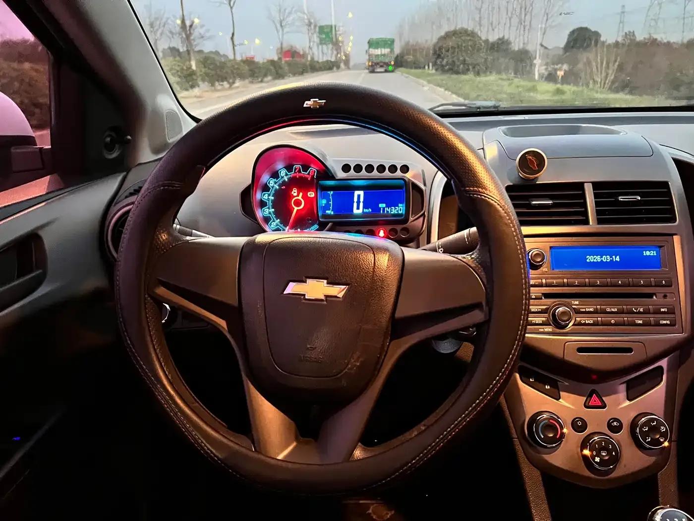 2011 Aveo Sedan 1.4L MT SL — миниатюра 10
