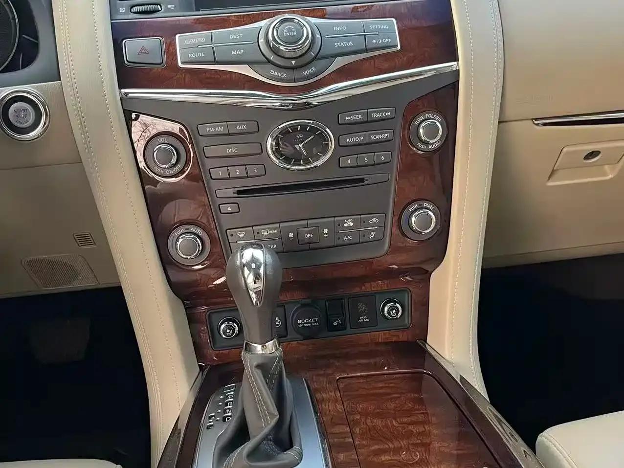 Infiniti QX80 2016 5.6L 4WD — миниатюра 11