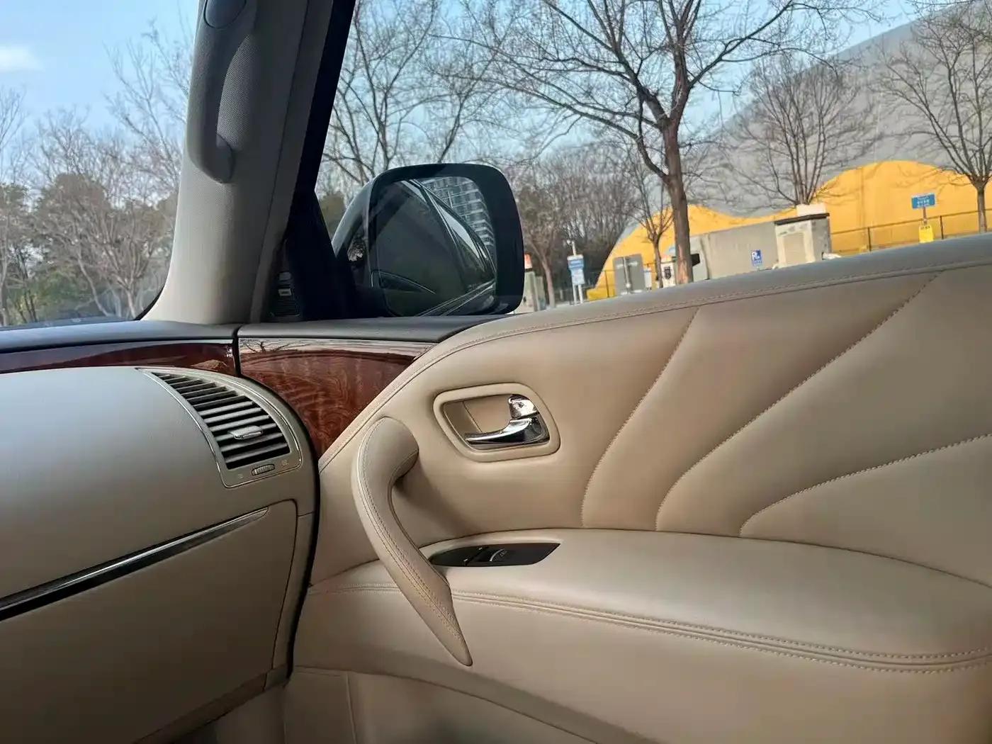 Infiniti QX80 2016 5.6L 4WD — миниатюра 13