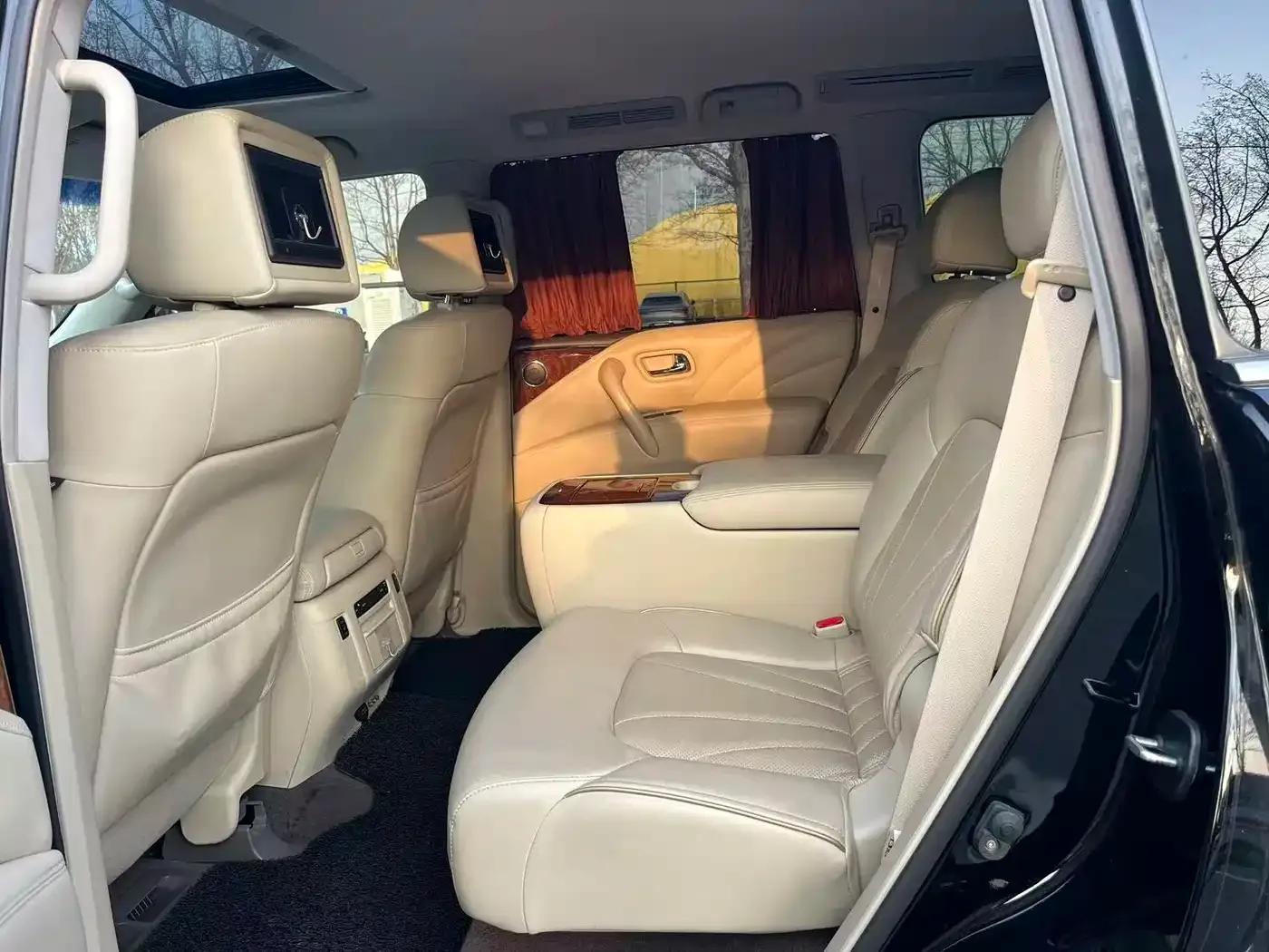 Infiniti QX80 2016 5.6L 4WD — миниатюра 18