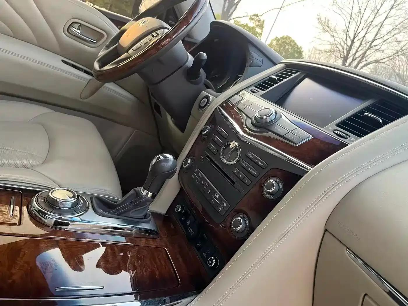 Infiniti QX80 2016 5.6L 4WD — миниатюра 20