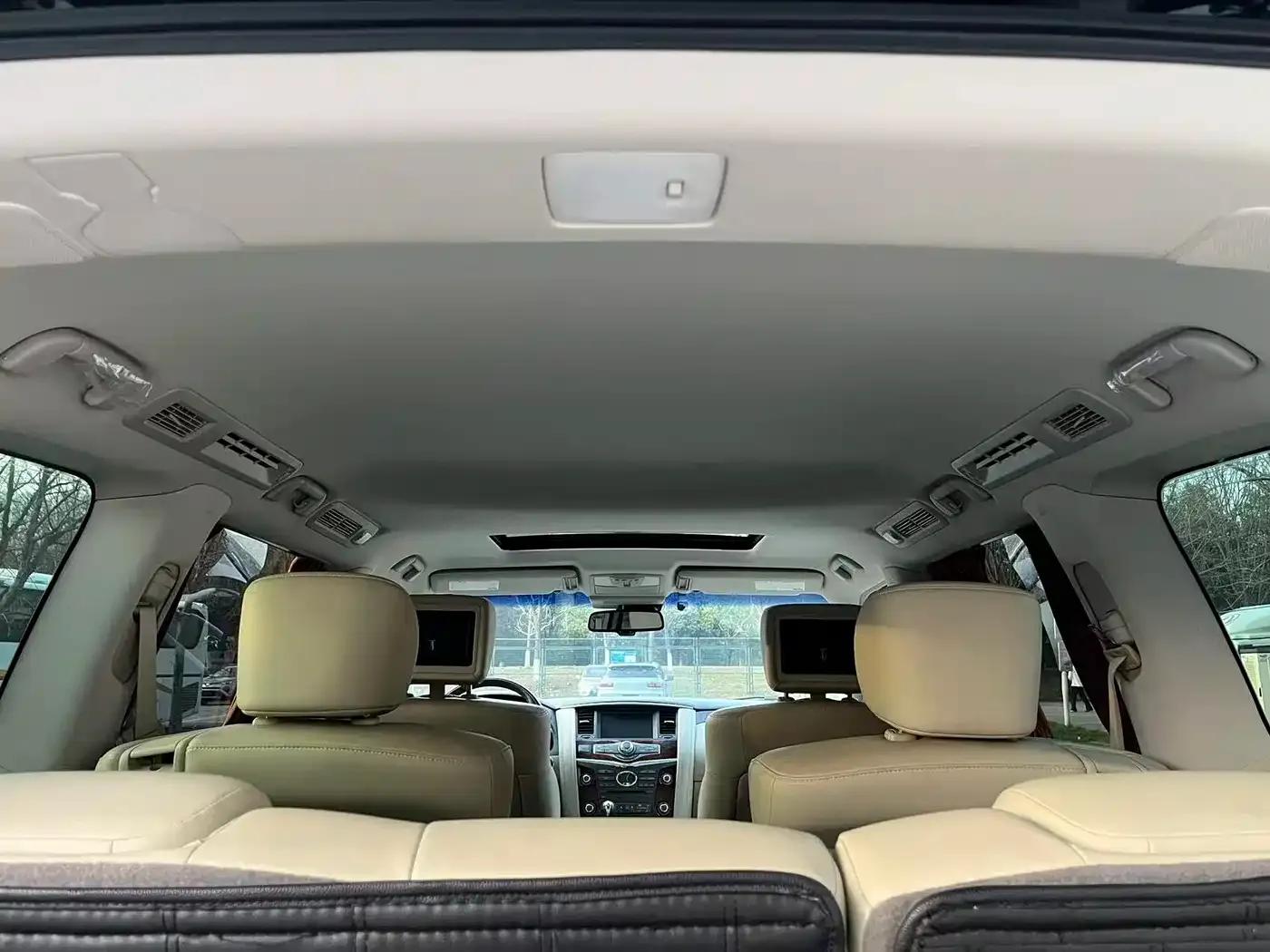 Infiniti QX80 2016 5.6L 4WD — миниатюра 24