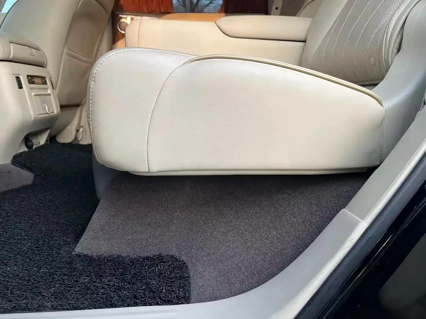 Infiniti QX80 2016 5.6L 4WD — миниатюра 27