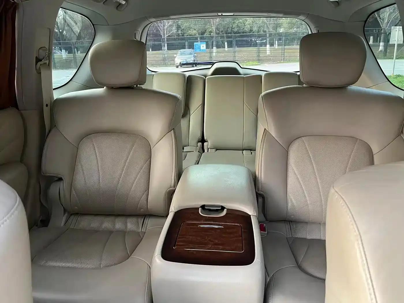 Infiniti QX80 2016 5.6L 4WD — миниатюра 31