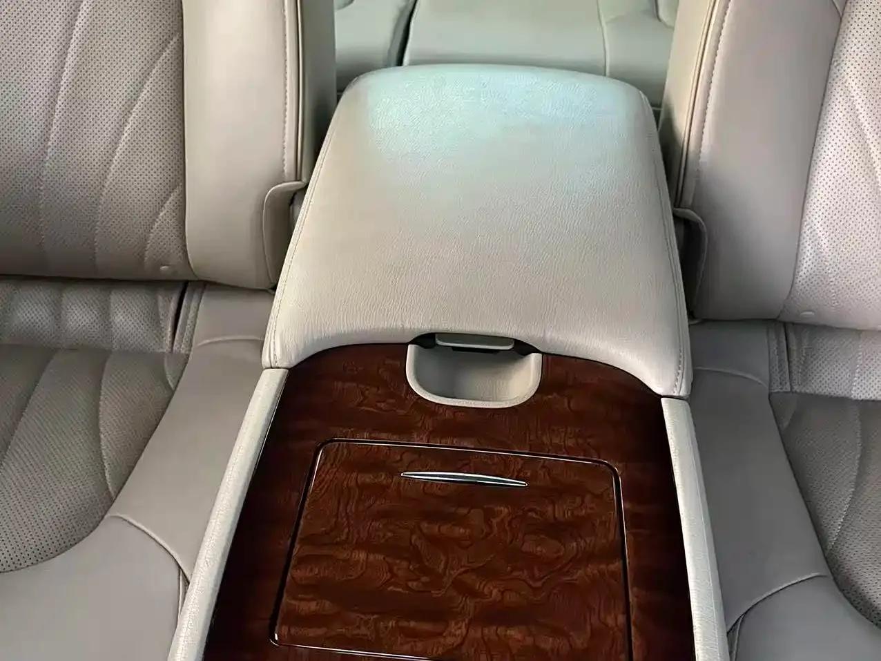 Infiniti QX80 2016 5.6L 4WD — миниатюра 33