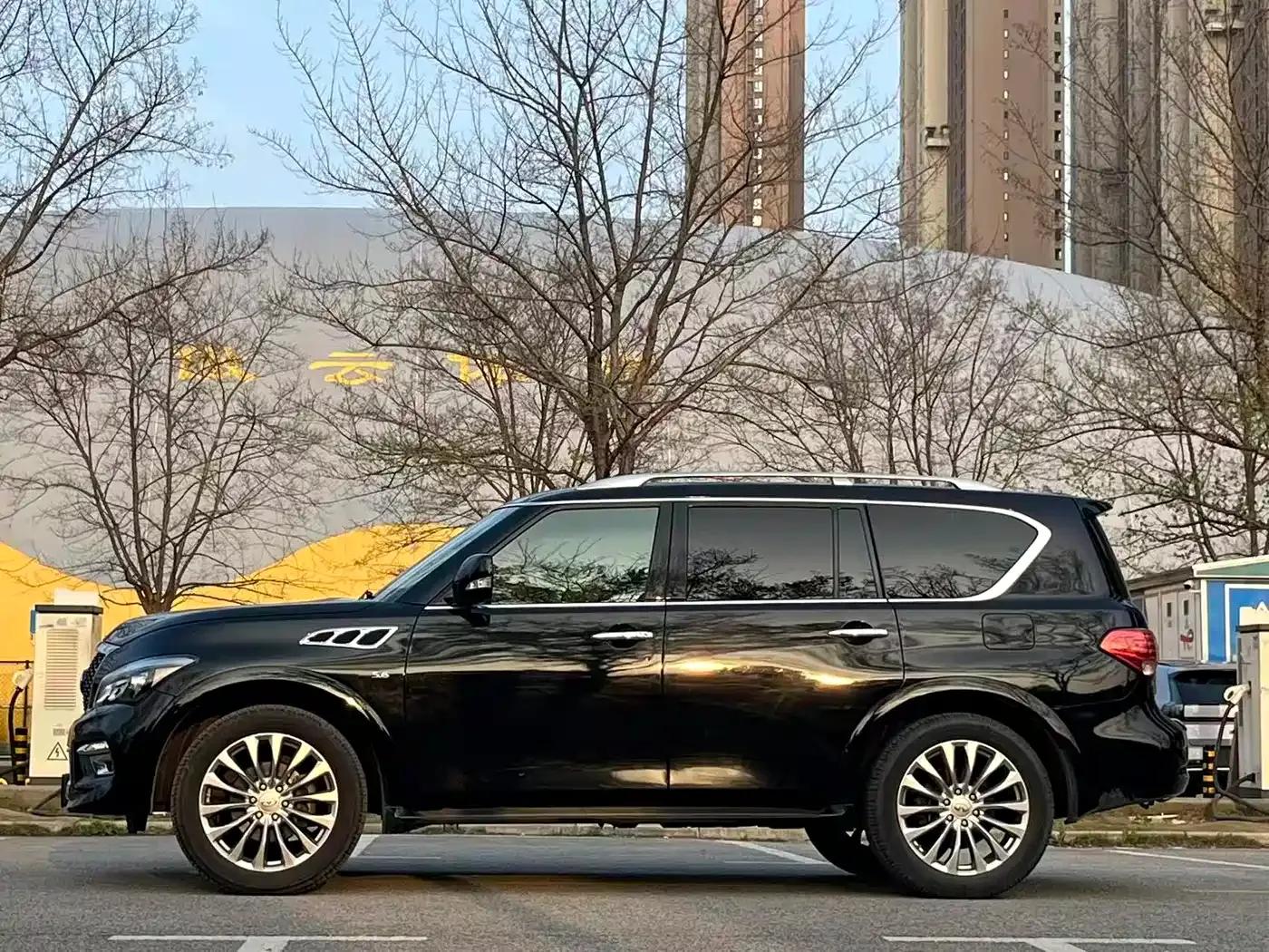 Infiniti QX80 2016 5.6L 4WD — миниатюра 7