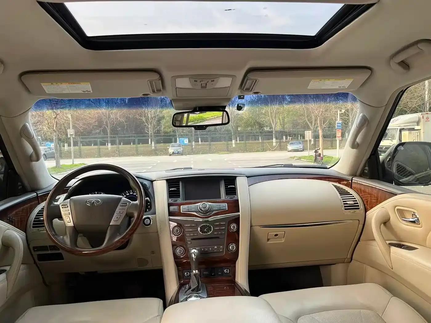 Infiniti QX80 2016 5.6L 4WD — миниатюра 9