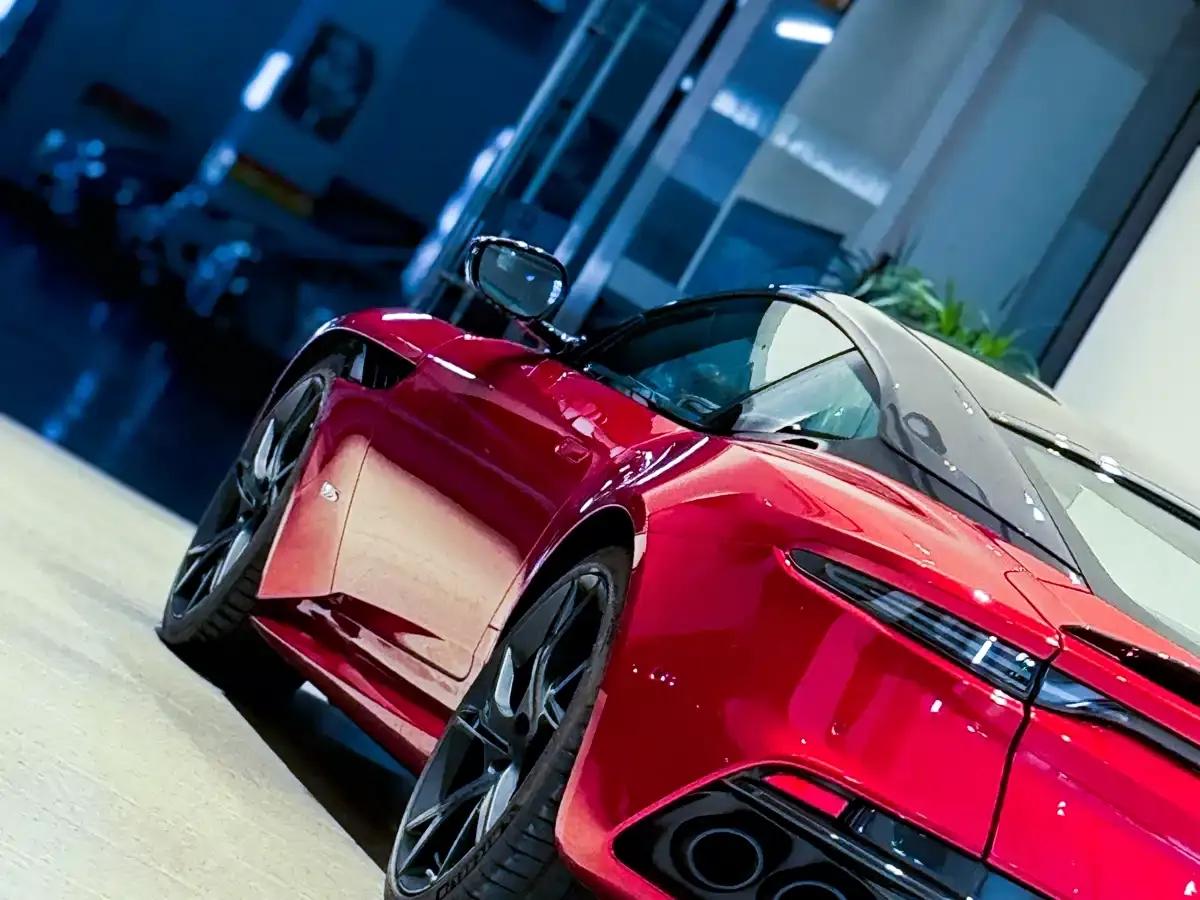 2019 Aston Martin DBS Superleggera V12 Coupe — миниатюра 9