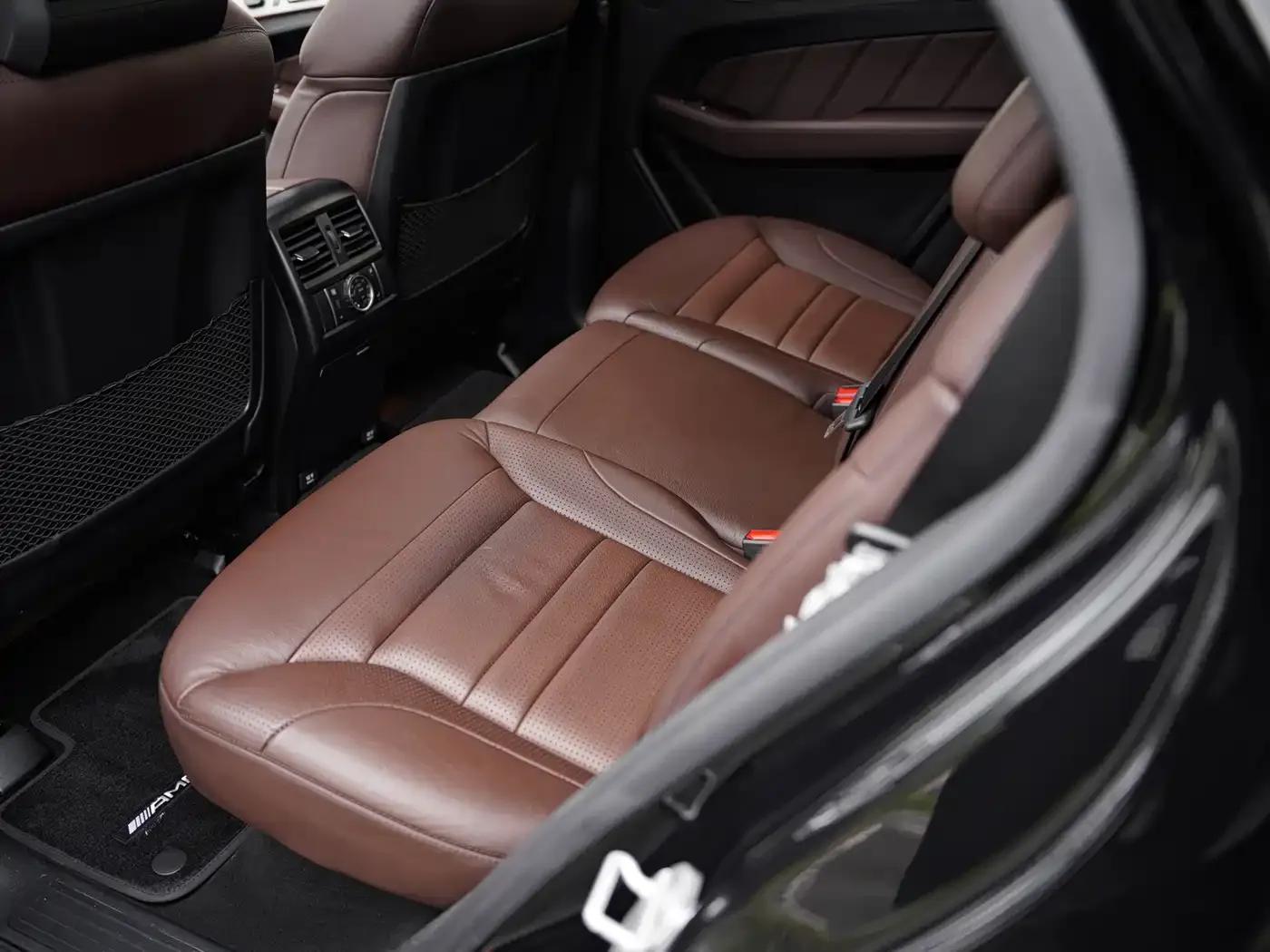 2012 Mercedes-Benz M-Class AMG ML 63 — миниатюра 32
