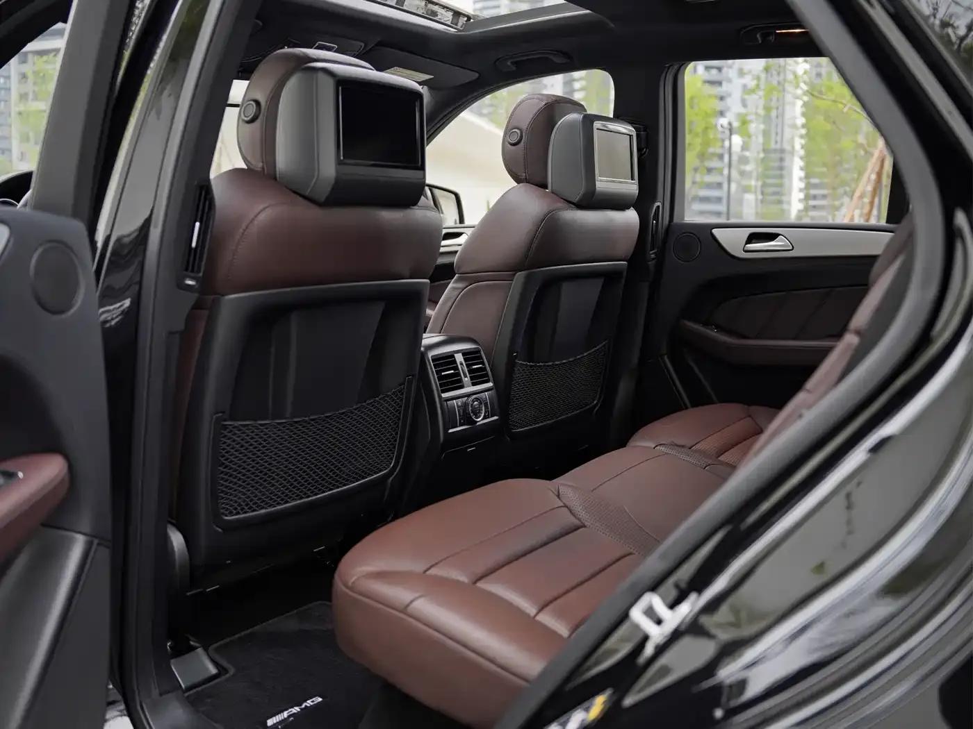 2012 Mercedes-Benz M-Class AMG ML 63 — миниатюра 48