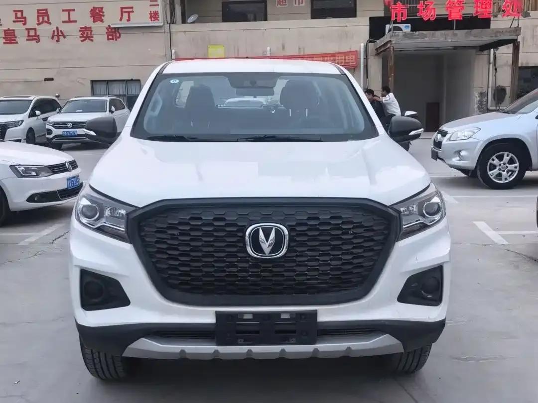 Changan F70 Blue Whale 2024 Model 2.0T Automatic Four-Wheel Drive Gasoline Entrepreneurial Edition (Long Box) — миниатюра 2