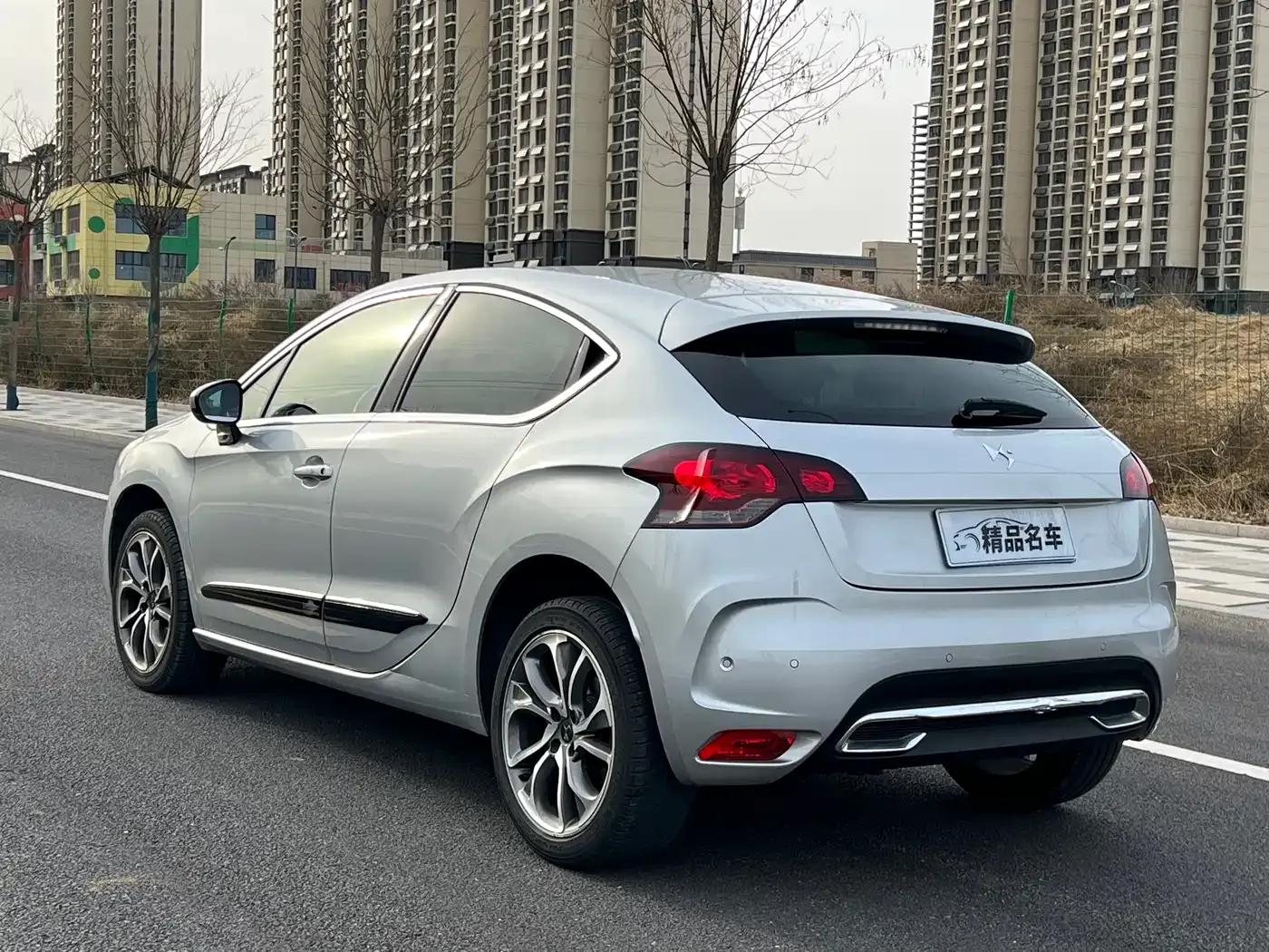 DS 4 2012 1.6T Elegant Edition — миниатюра 9