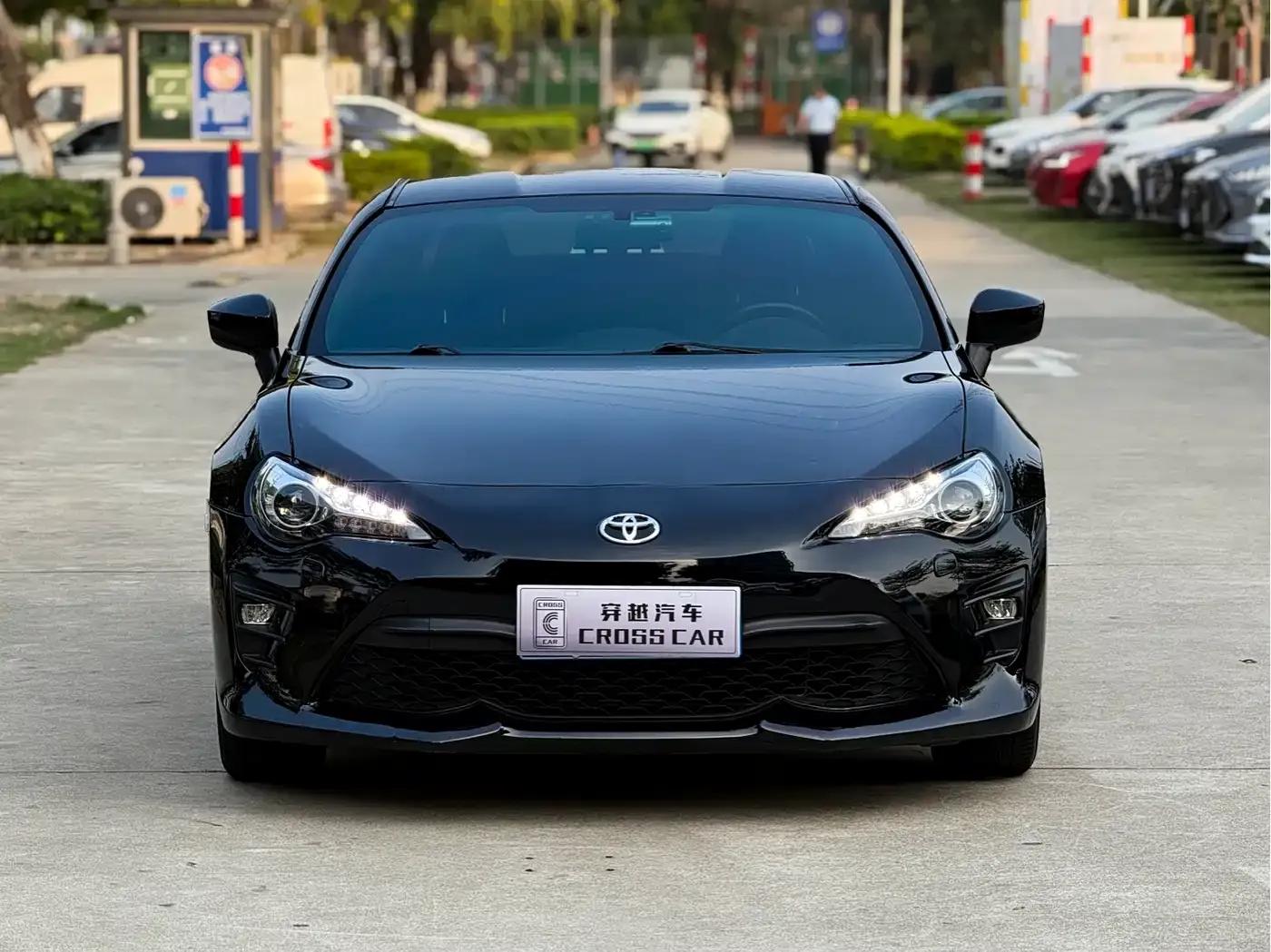 Toyota 86 2019 2.0L Automatic Luxury Edition — миниатюра 2