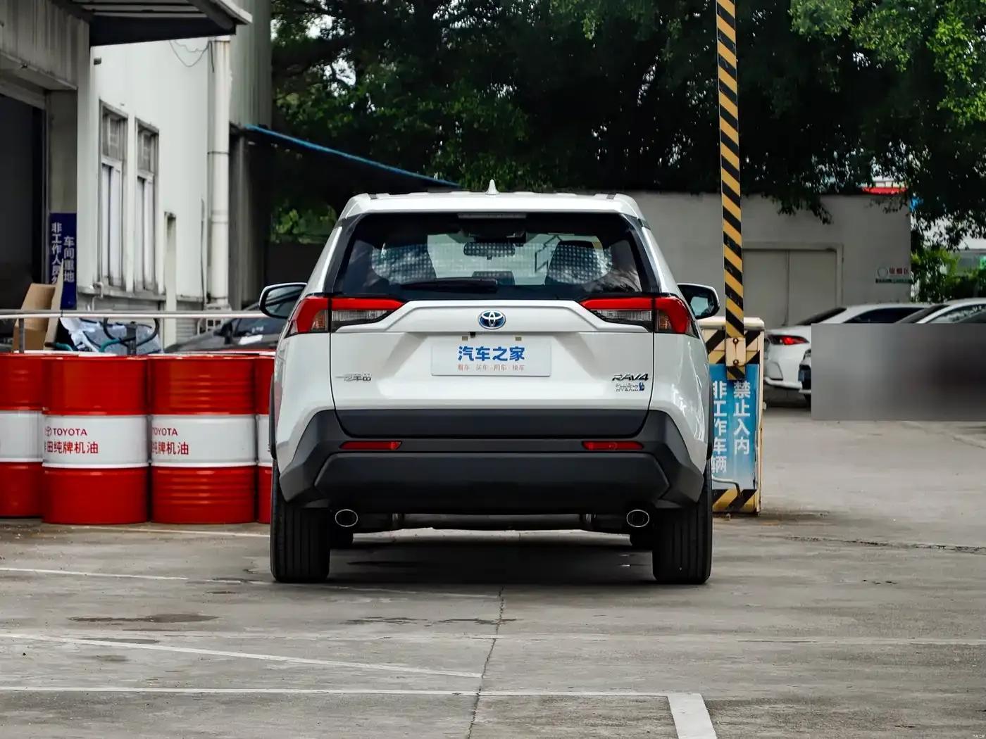 RAV4 Hybrid E+ 2024 Model 2.5L 2WD Elite Pro — миниатюра 6