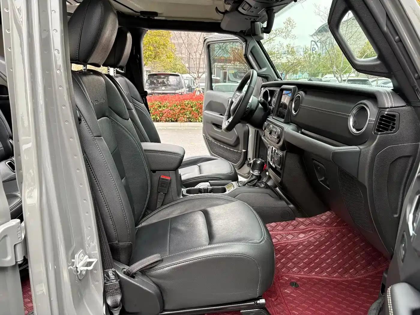 Gladiator 2022 3.6L First Edition — миниатюра 15