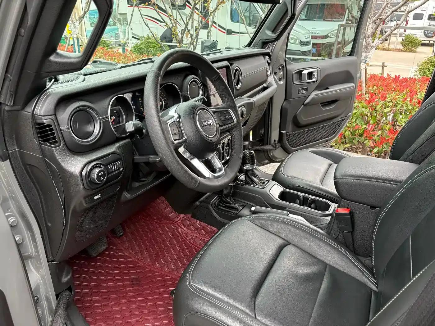 Gladiator 2022 3.6L First Edition — миниатюра 8