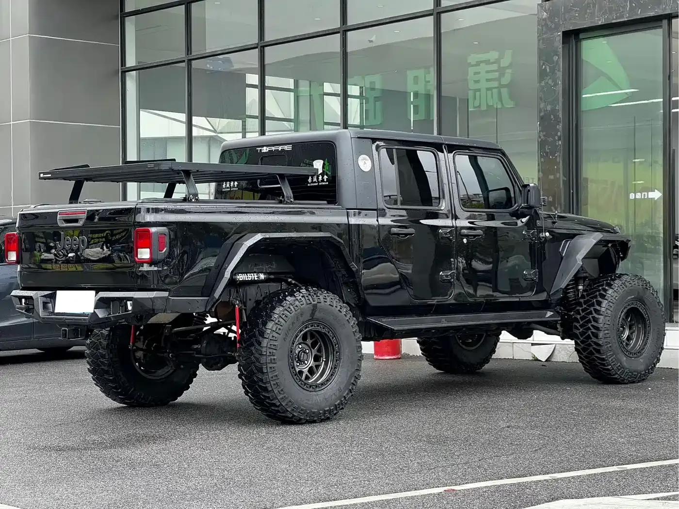 Gladiator 2020 3.6L Canadian Spec — миниатюра 7