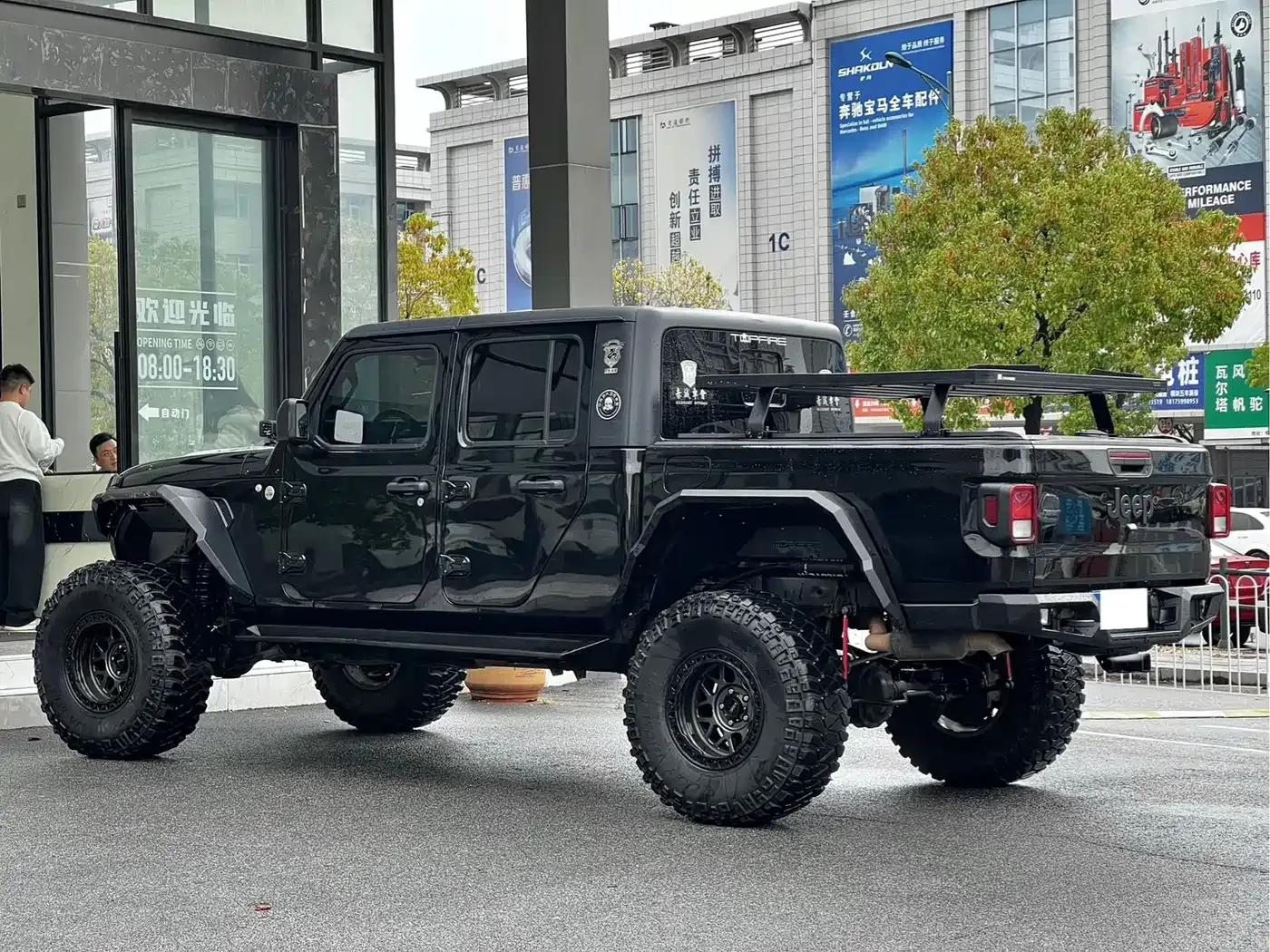 Gladiator 2020 3.6L Canadian Spec — миниатюра 9