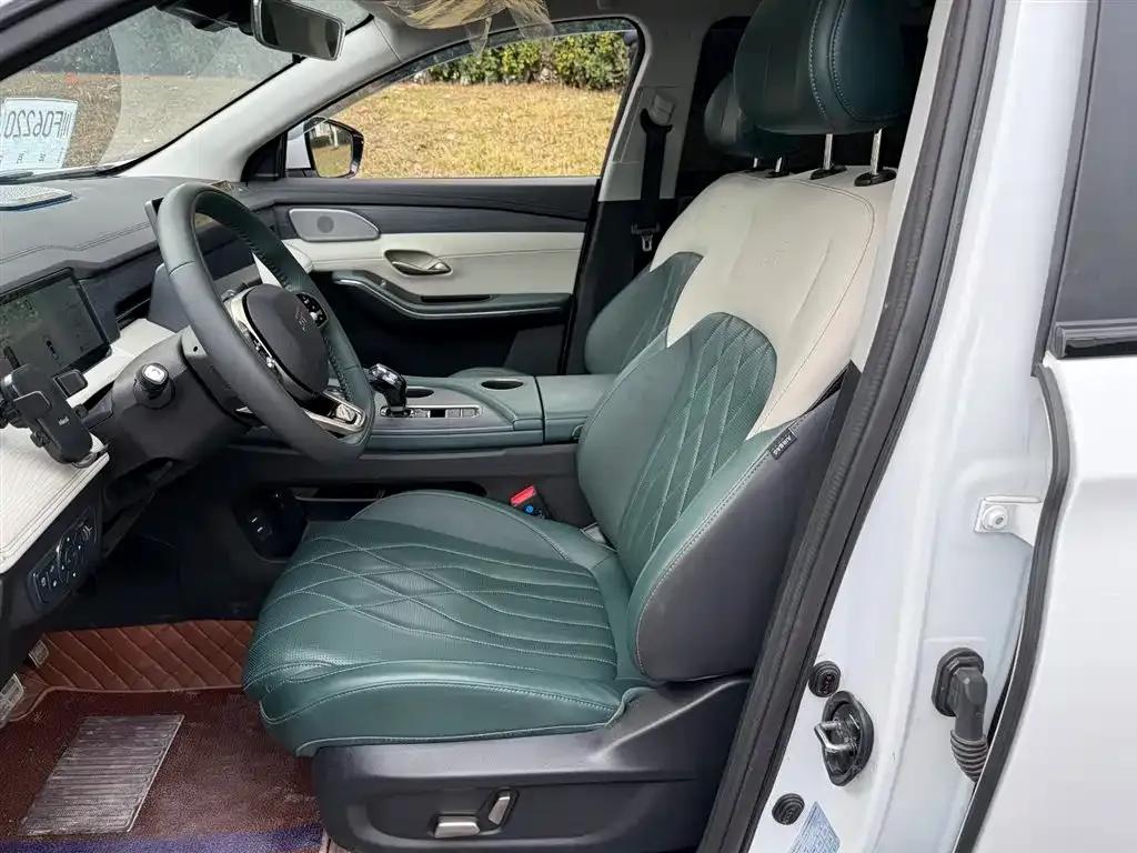Jetour X90 C-DM 2025 Luxury Edition 7-Seater — миниатюра 8