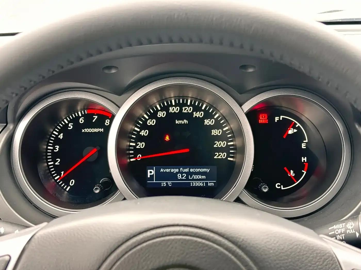 2012 Grand Vitara 2.4L AT Luxury Navigation 5-Door Edition — миниатюра 13
