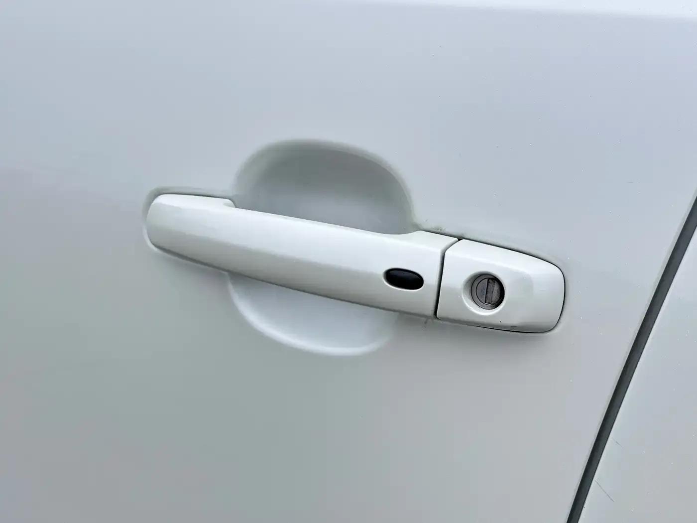 2012 Grand Vitara 2.4L AT Luxury Navigation 5-Door Edition — миниатюра 8