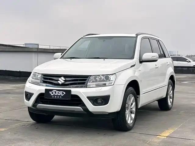 2012 Grand Vitara 2.4L AT Luxury Navigation 5-Door Edition