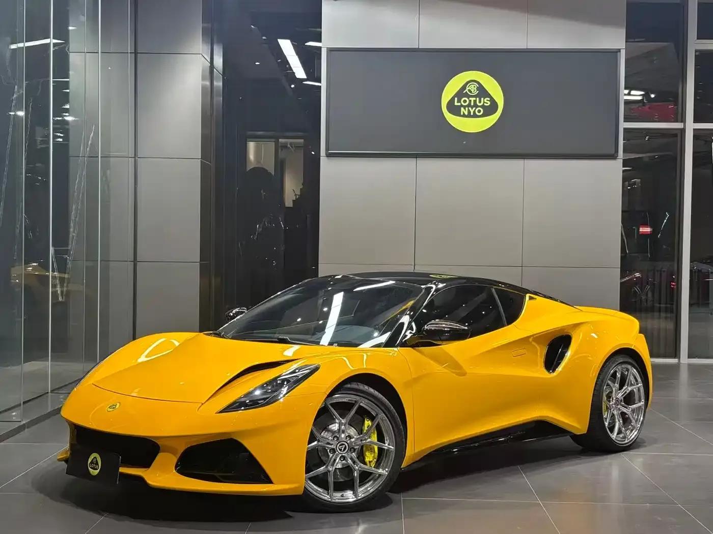 2022 EMIRA 3.5T V6 Manual First Edition — миниатюра 1