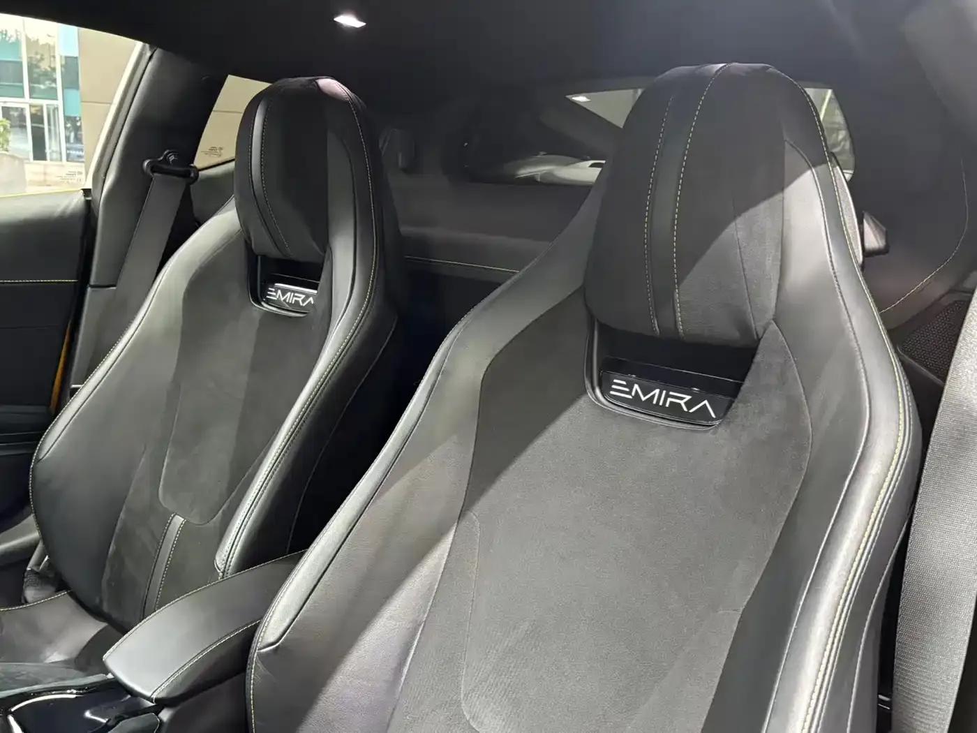 2022 EMIRA 3.5T V6 Manual First Edition — миниатюра 7