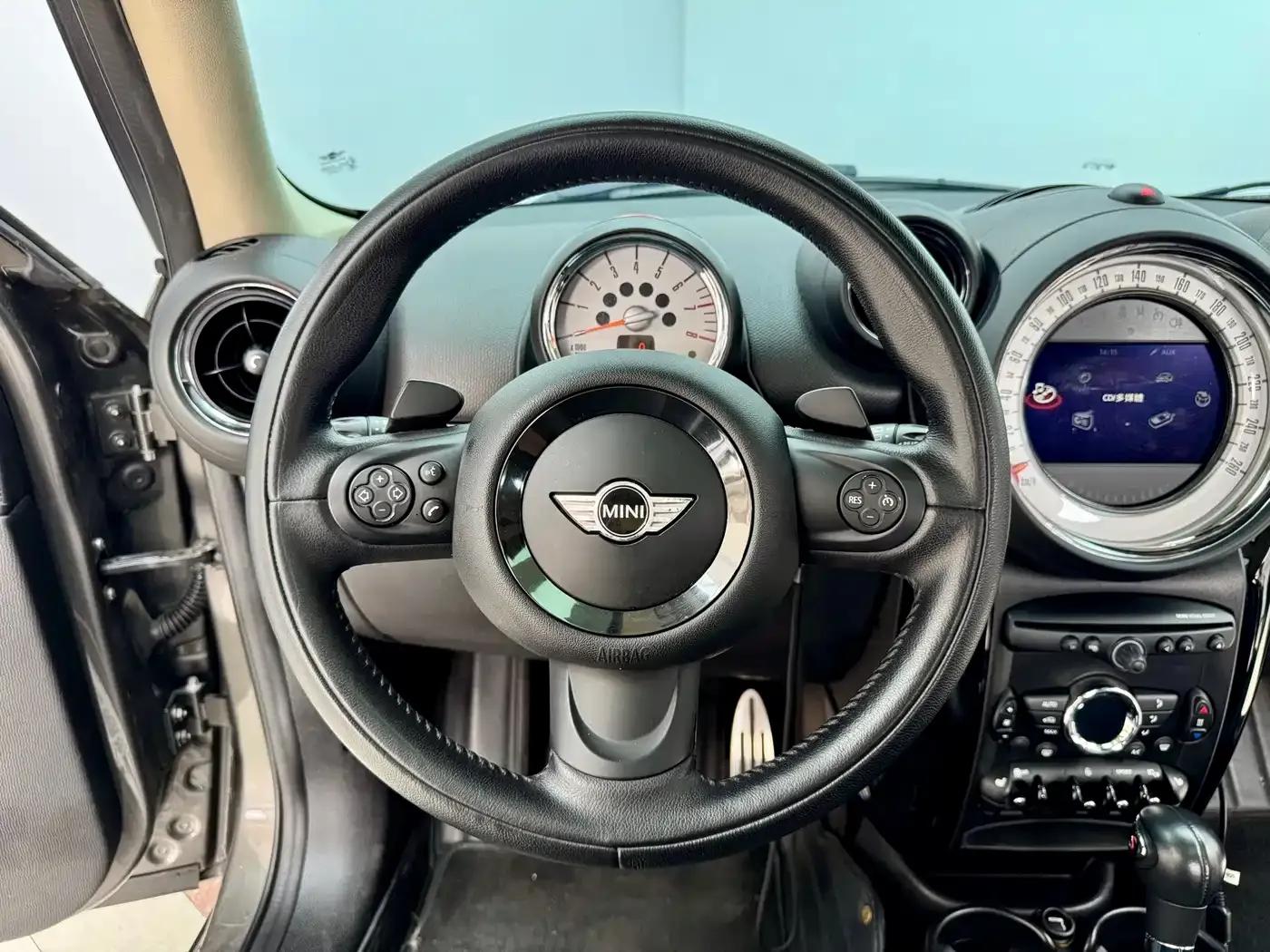 2013 MINI PACEMAN 1.6T COOPER S ALL4 — миниатюра 14
