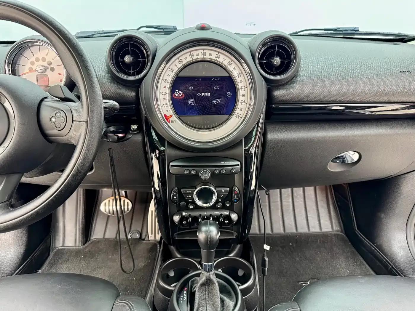 2013 MINI PACEMAN 1.6T COOPER S ALL4 — миниатюра 18