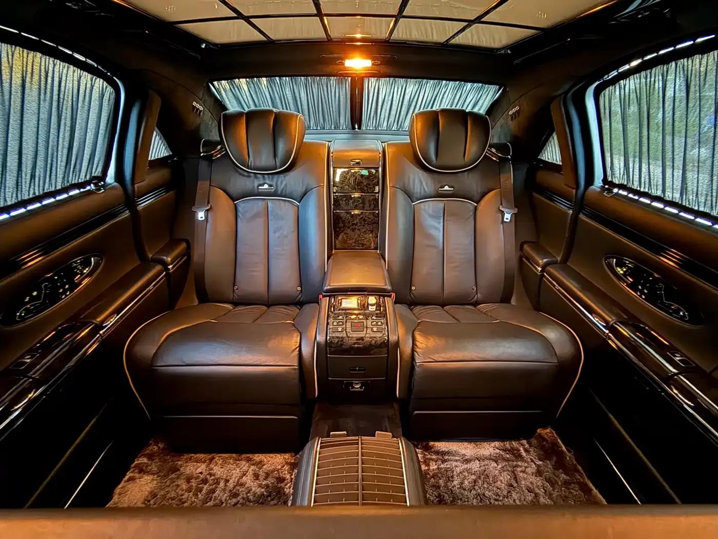 Maybach 2009 6.0T 62 Zeppelin — миниатюра 17